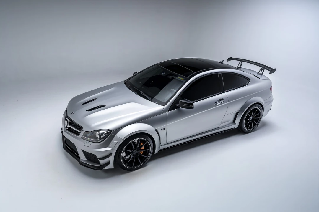 2012 Mercedes-Benz C63 AMG Black Series - Image 24 of 31