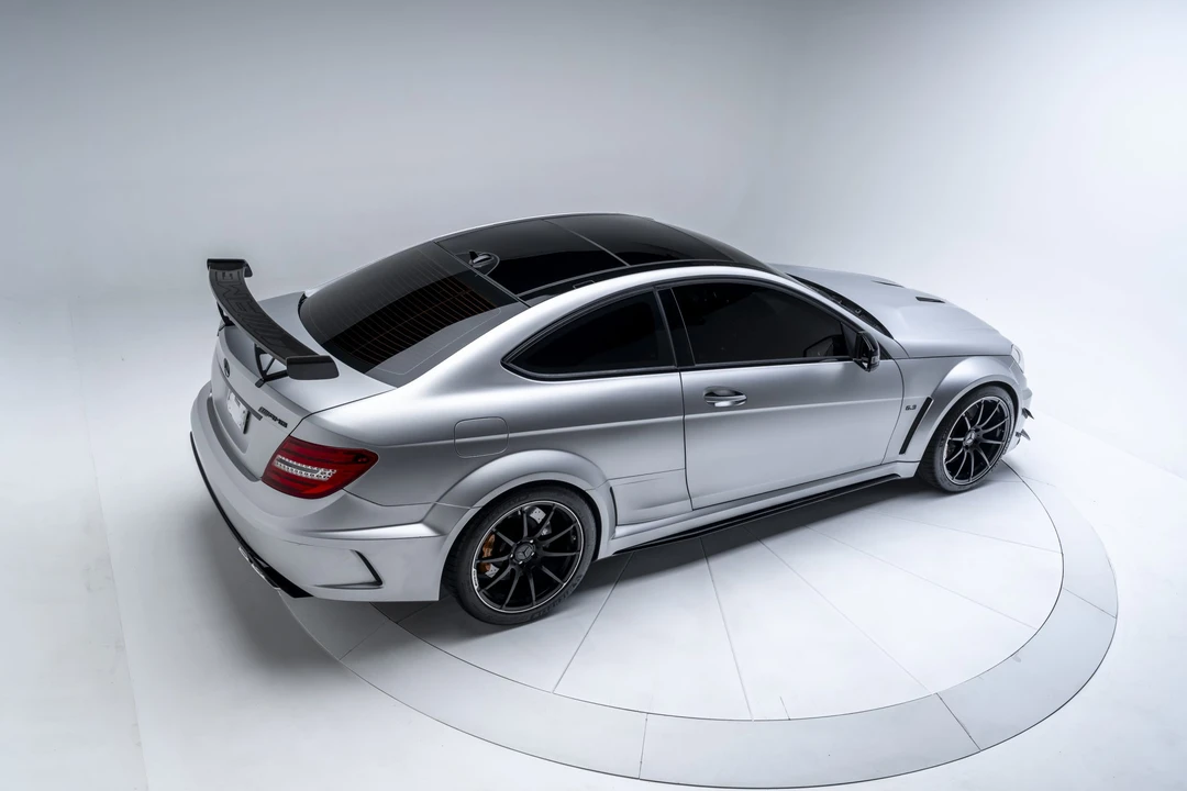 2012 Mercedes-Benz C63 AMG Black Series - Image 17 of 31