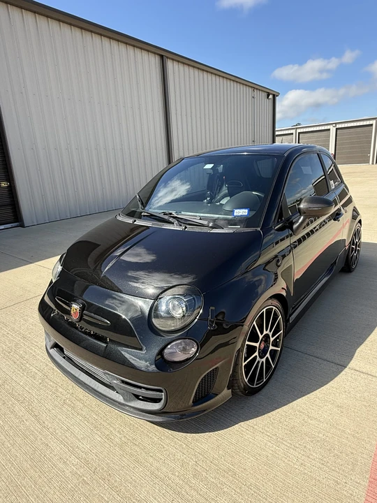 2013 Fiat Abarth 500 - Image 2 of 31