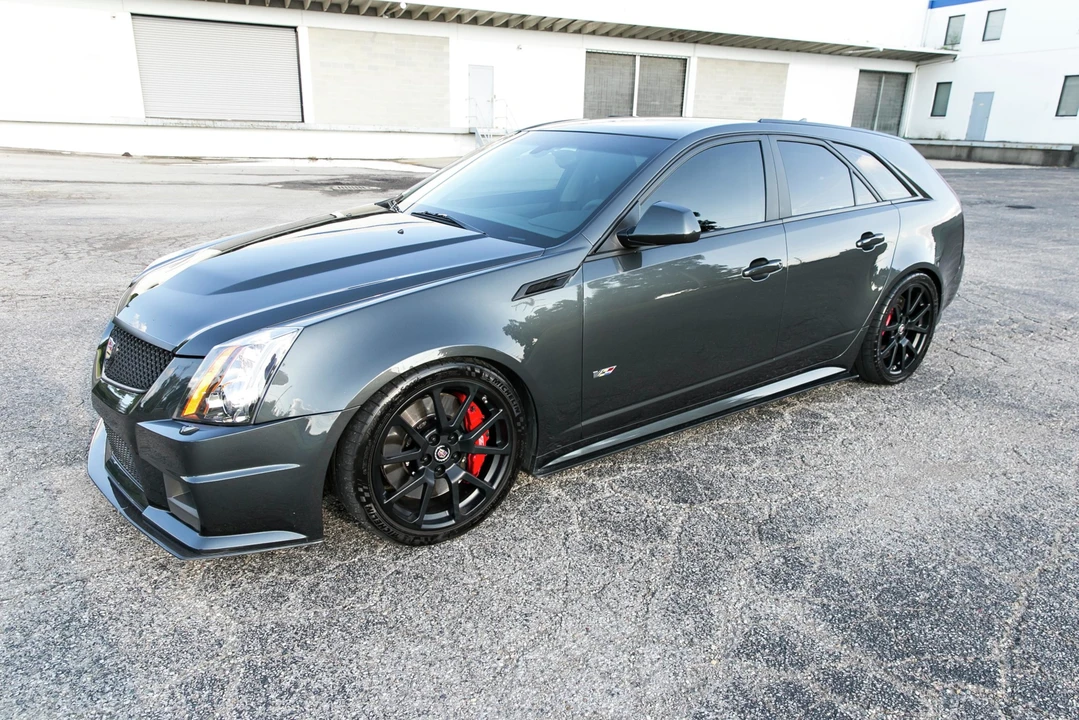 2014 Cadillac CTS-V 2nd Gen - Image 2 of 31