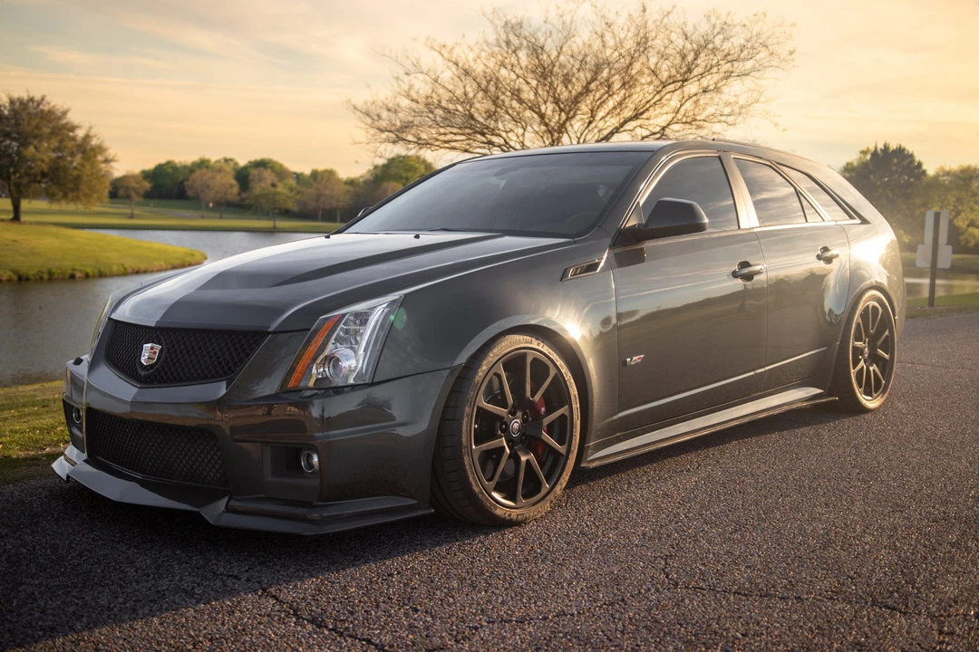 2014 Cadillac CTS-V 2nd Gen - Image 2 of 31