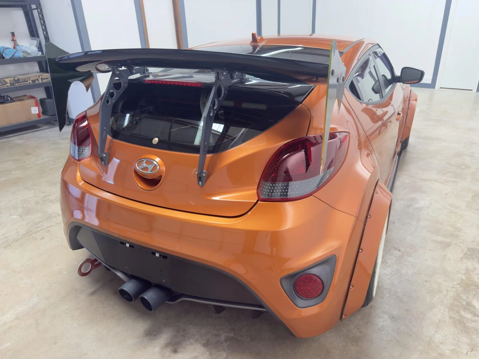 2014 Hyundai Veloster - Image 8 of 31