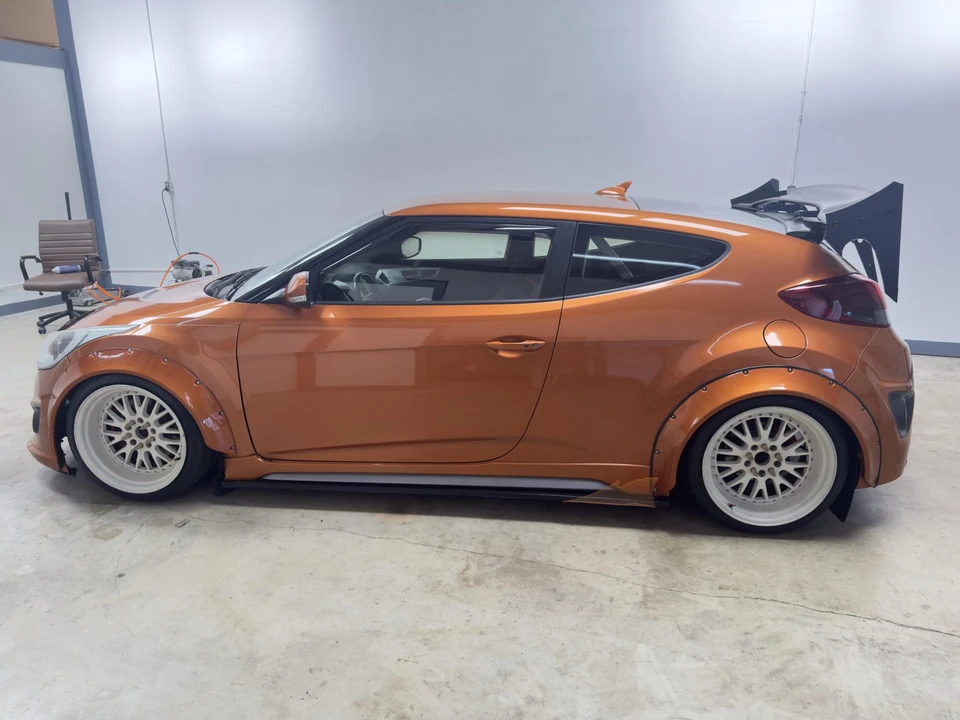 2014 Hyundai Veloster - Image 4 of 31