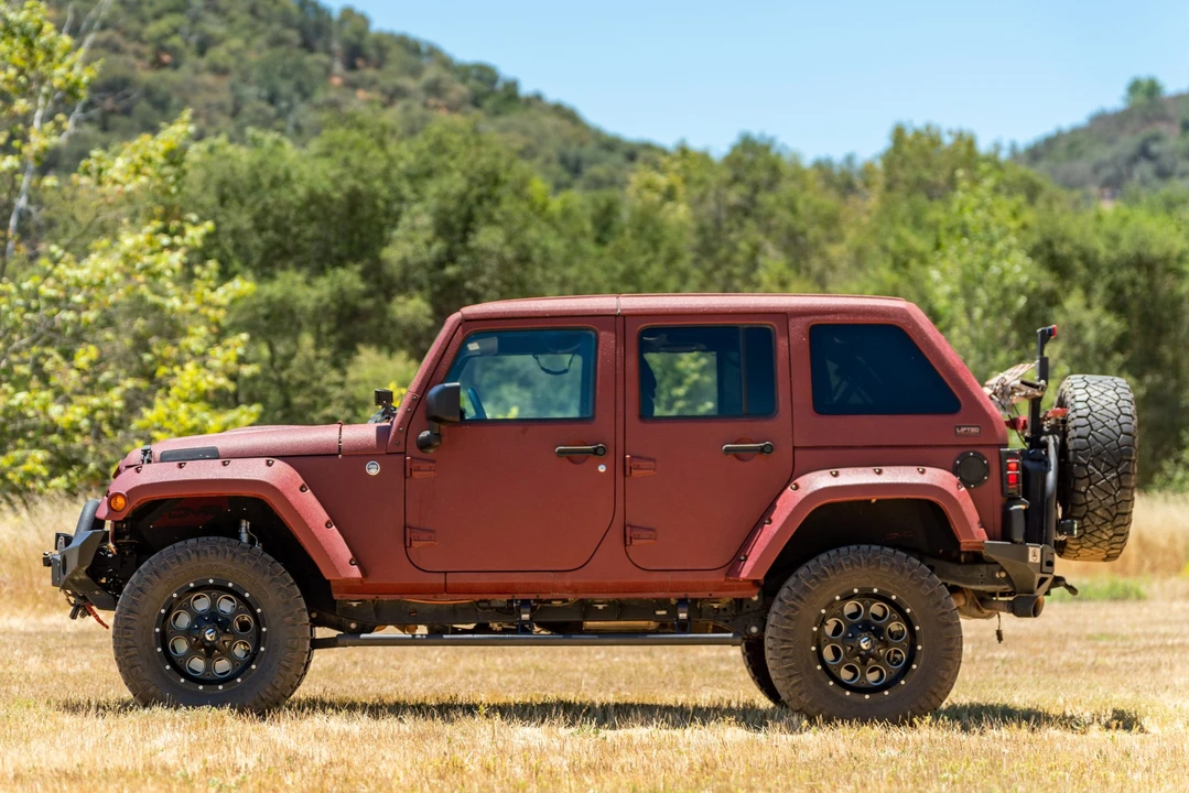 2014 Jeep JK Wrangler - Image 2 of 31
