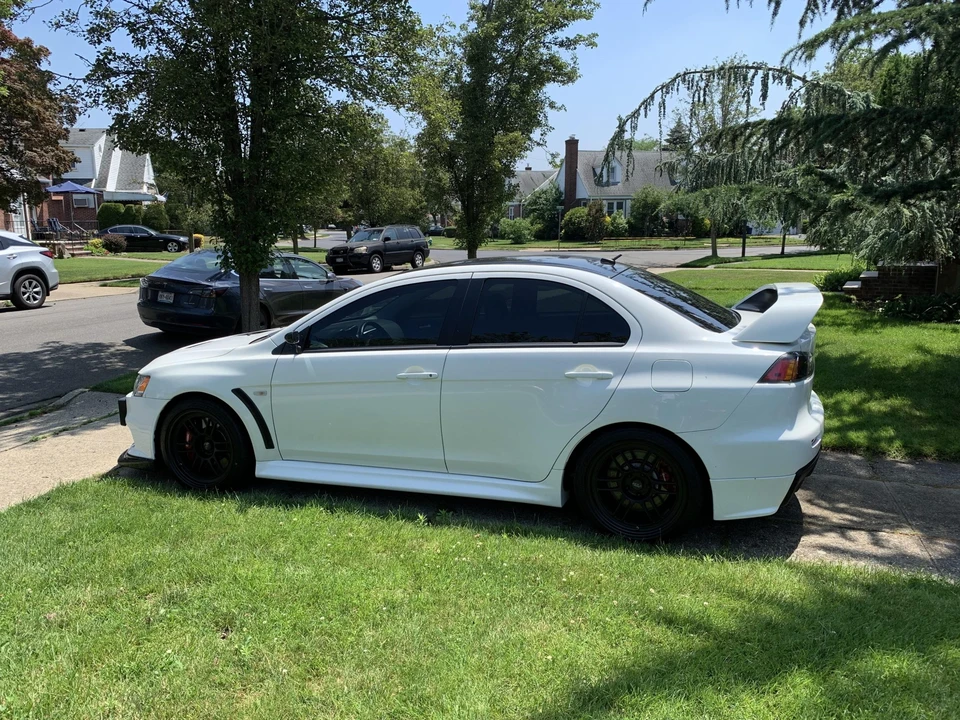 2014 Mitsubishi Lancer Evolution X 9th Gen - Image 17 of 31
