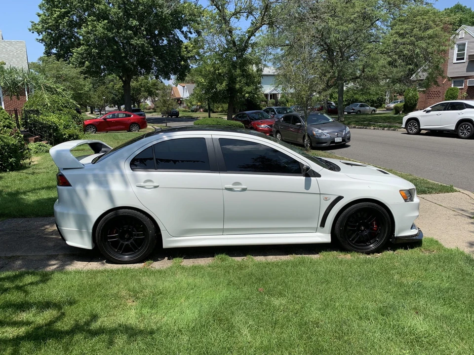 2014 Mitsubishi Lancer Evolution X 9th Gen - Image 24 of 31
