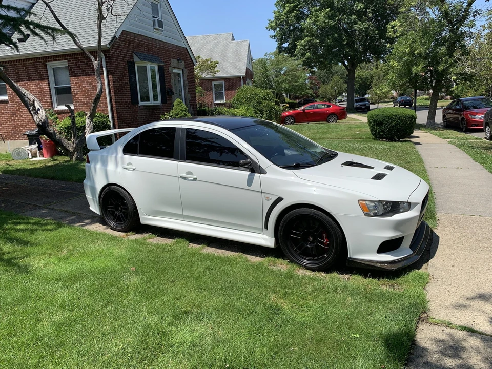 2014 Mitsubishi Lancer Evolution X 9th Gen - Image 25 of 31