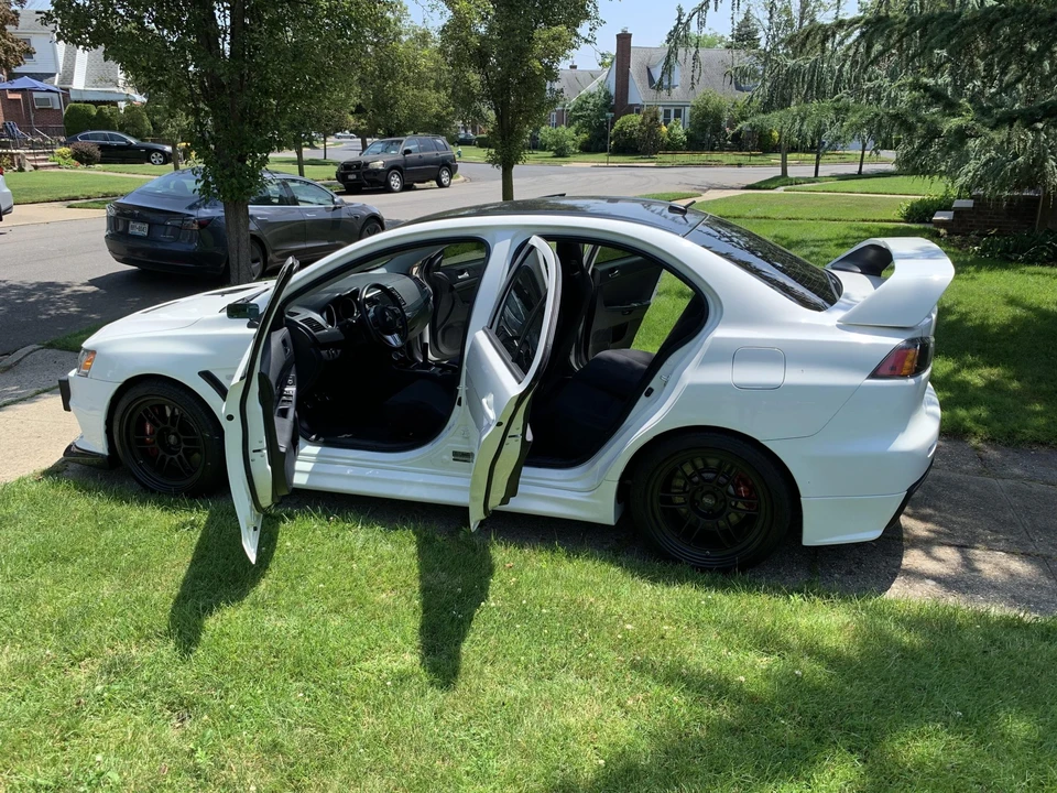 2014 Mitsubishi Lancer Evolution X 9th Gen - Image 29 of 31