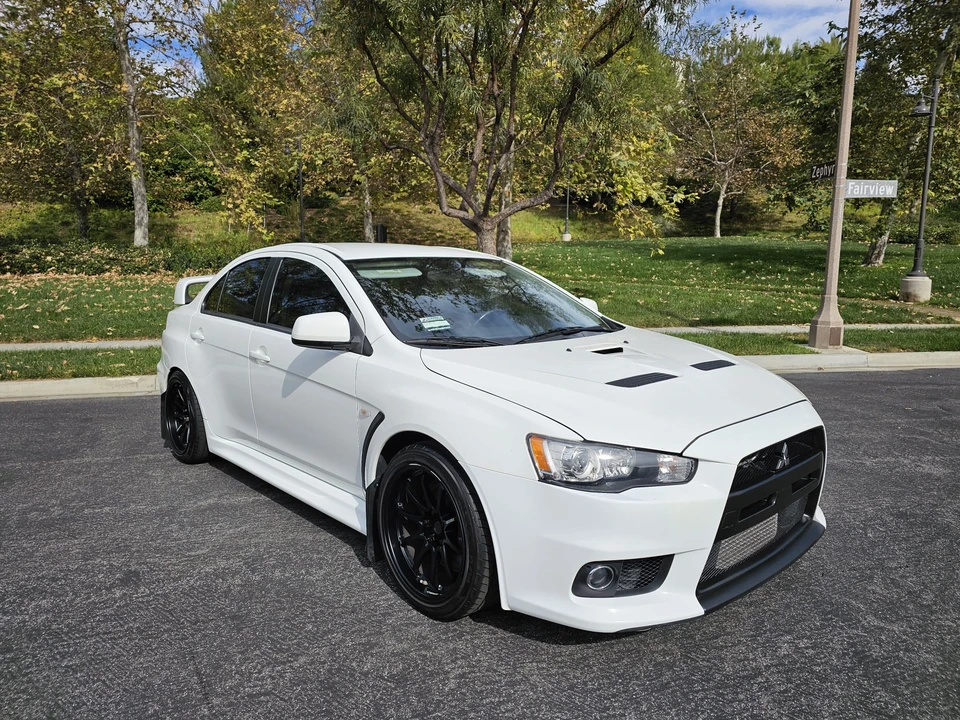 2014 Mitsubishi Lancer Evolution X 9th Gen - Image 17 of 31