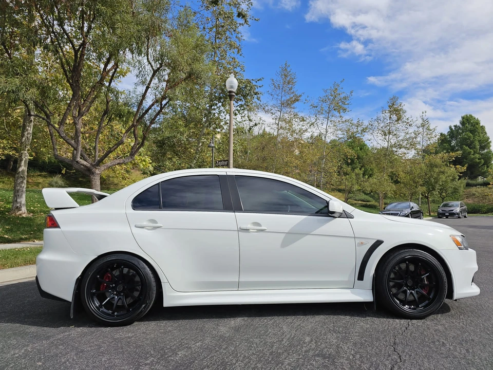 2014 Mitsubishi Lancer Evolution X 9th Gen - Image 16 of 31