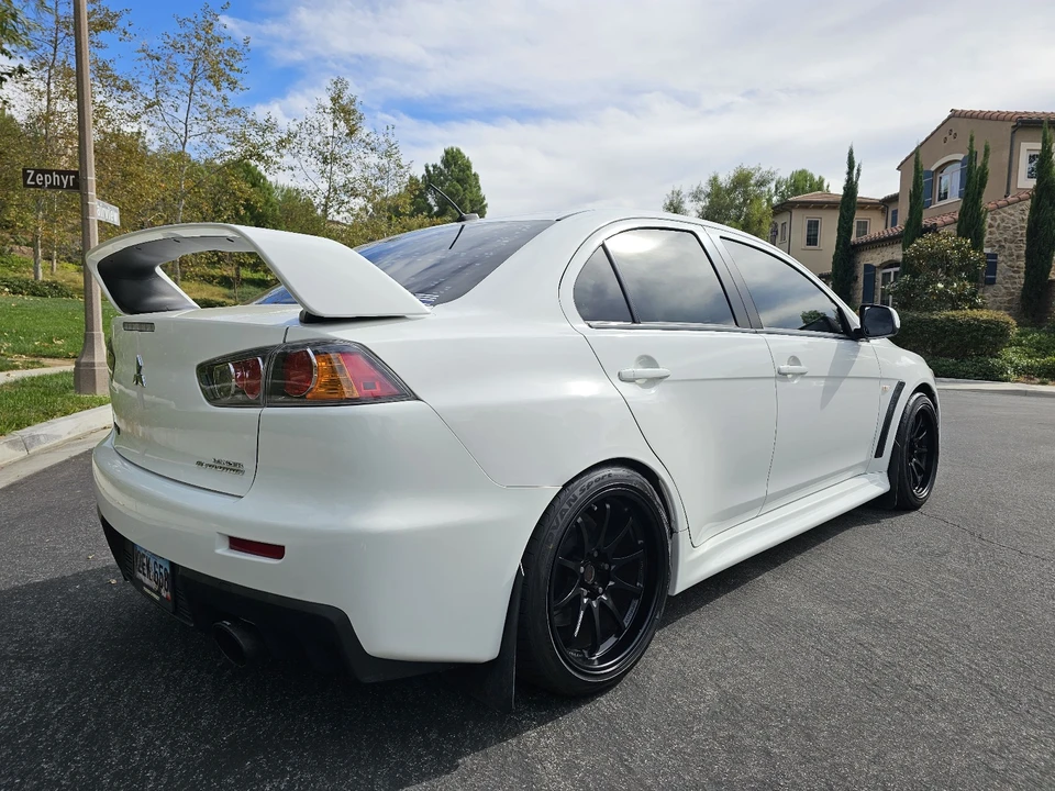 2014 Mitsubishi Lancer Evolution X 9th Gen - Image 15 of 31