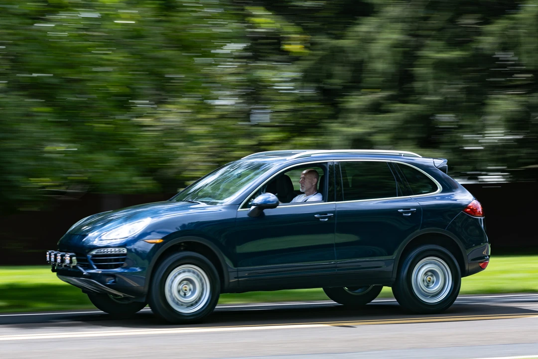 2014 Porsche 958 Cayenne Diesel - Image 2 of 31