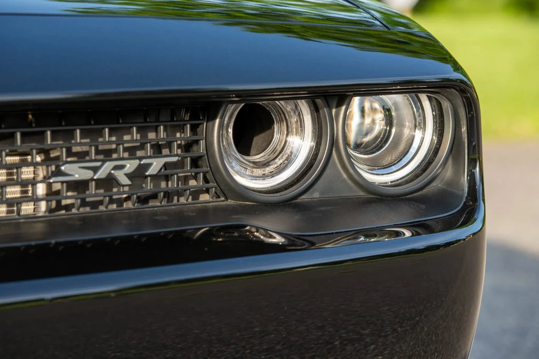 2015 Dodge Challenger SRT Hellcat 3rd Gen - Image 15 of 31