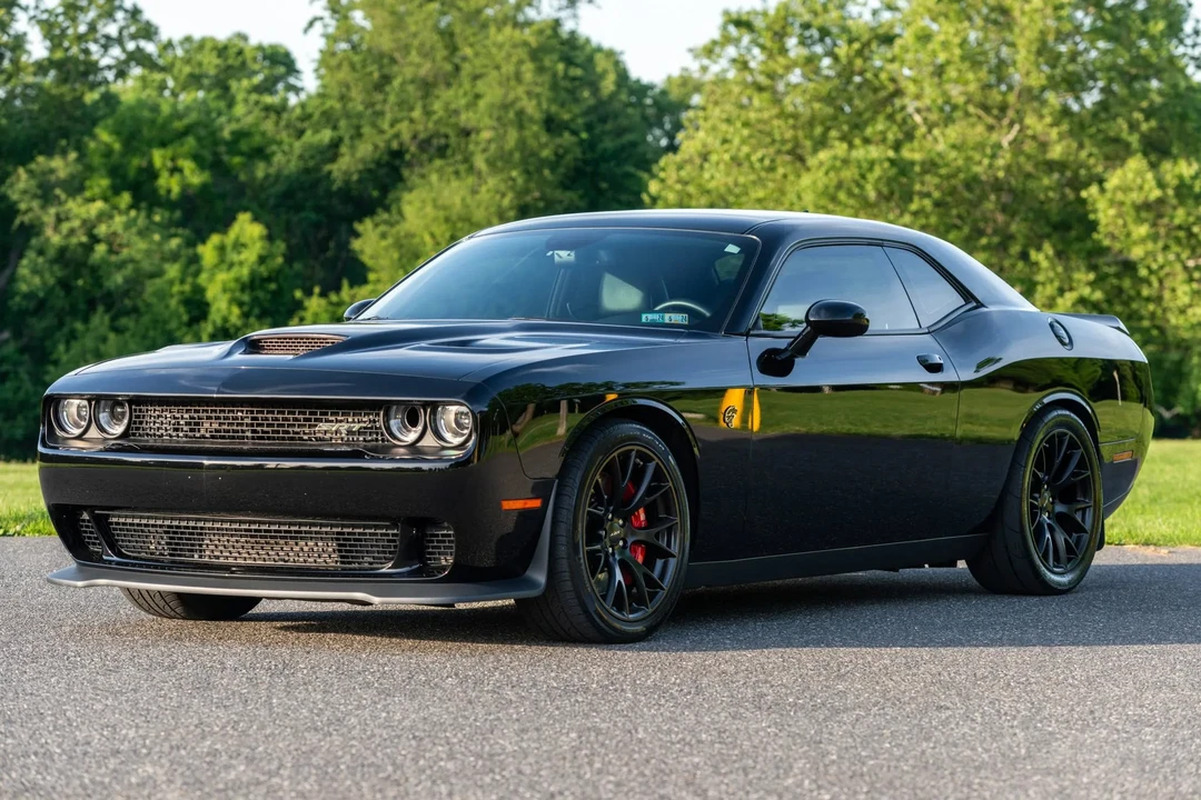 2015 Dodge Challenger SRT Hellcat 3rd Gen - Image 4 of 31
