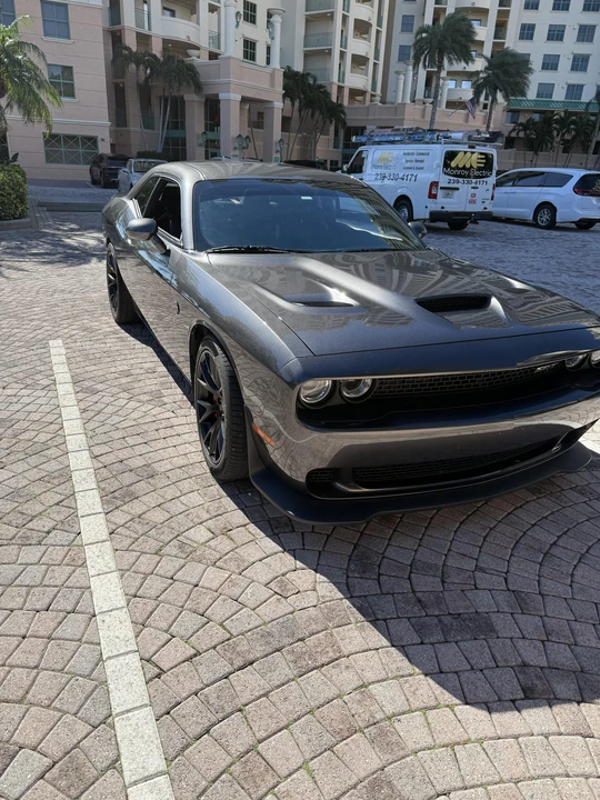 2015 Dodge Challenger SRT Hellcat 3rd Gen - Image 13 of 31