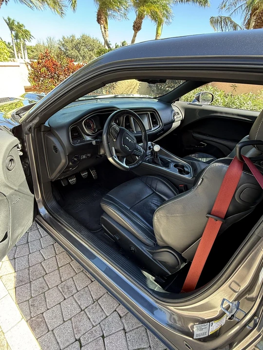 2015 Dodge Challenger SRT Hellcat 3rd Gen - Image 18 of 31