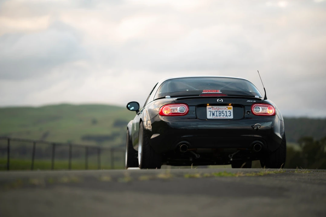 2015 Mazda NC MX-5 Miata - Image 28 of 31