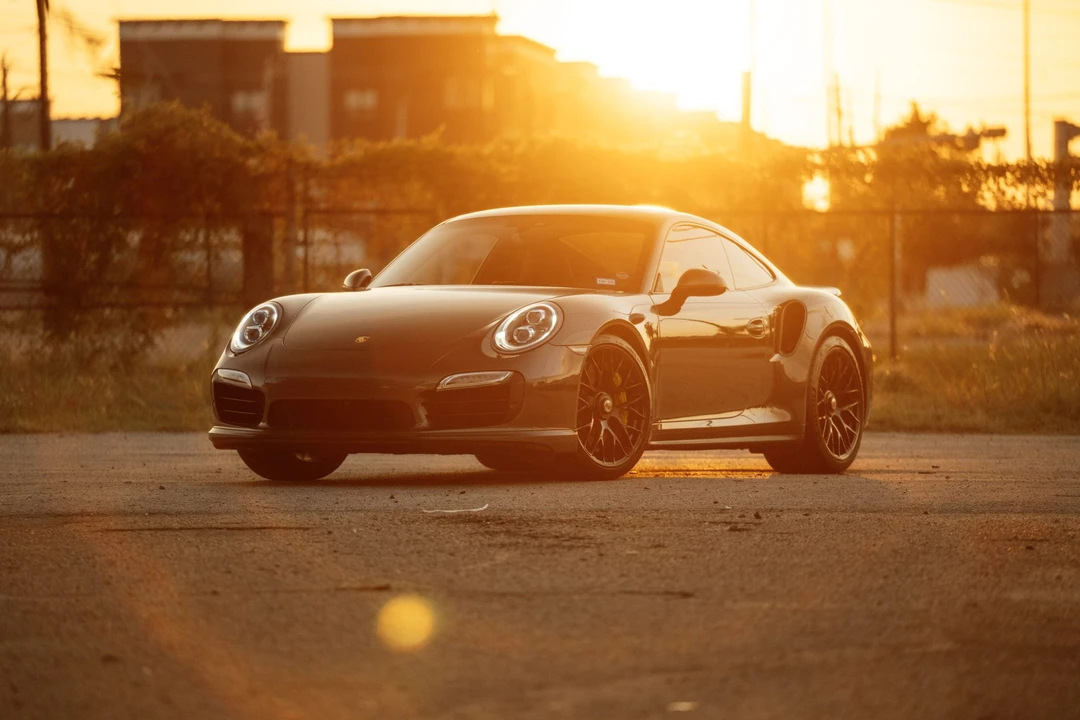 2015 Porsche 991 Turbo S - Image 29 of 31