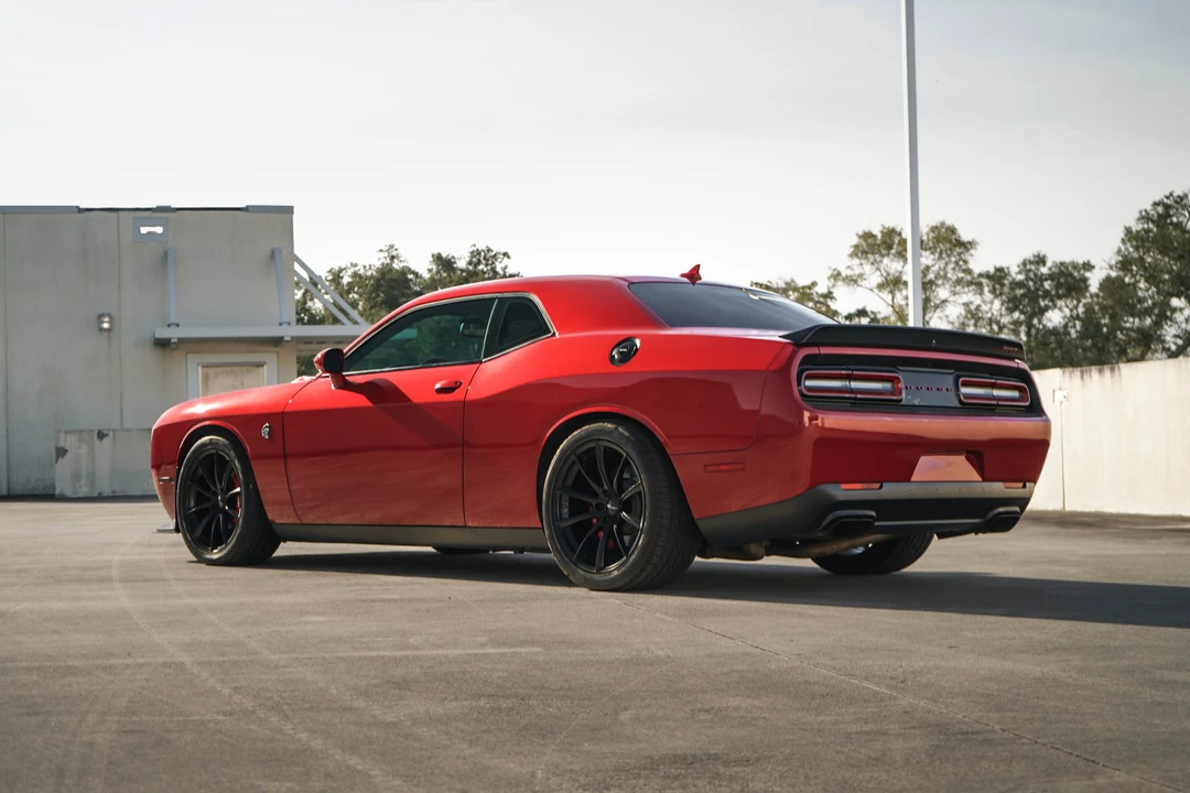 2016 Dodge Challenger SRT Hellcat 3rd Gen - Image 23 of 31
