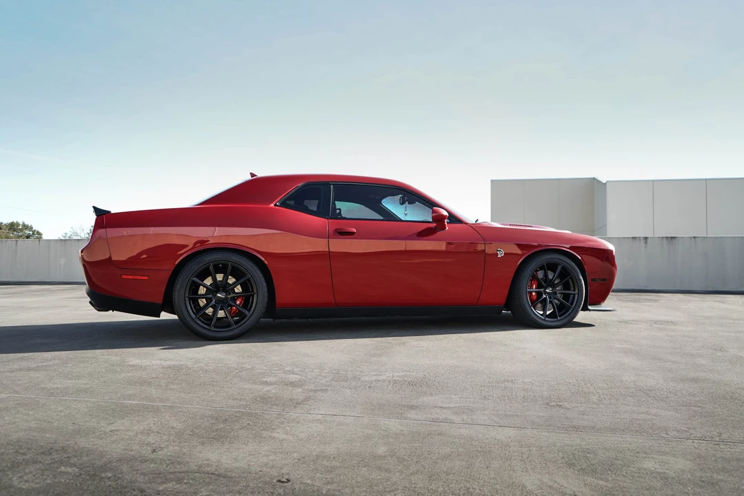 2016 Dodge Challenger SRT Hellcat 3rd Gen - Image 15 of 31