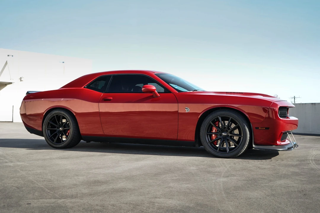 2016 Dodge Challenger SRT Hellcat 3rd Gen - Image 14 of 31