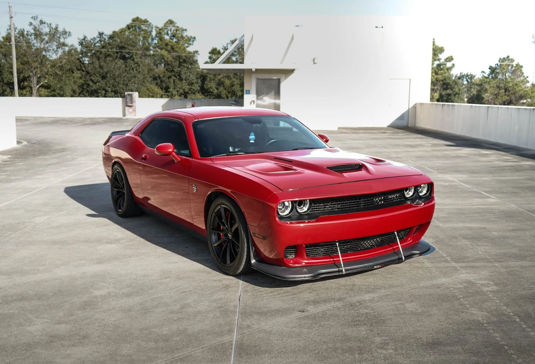2016 Dodge Challenger SRT Hellcat 3rd Gen - Image 10 of 31
