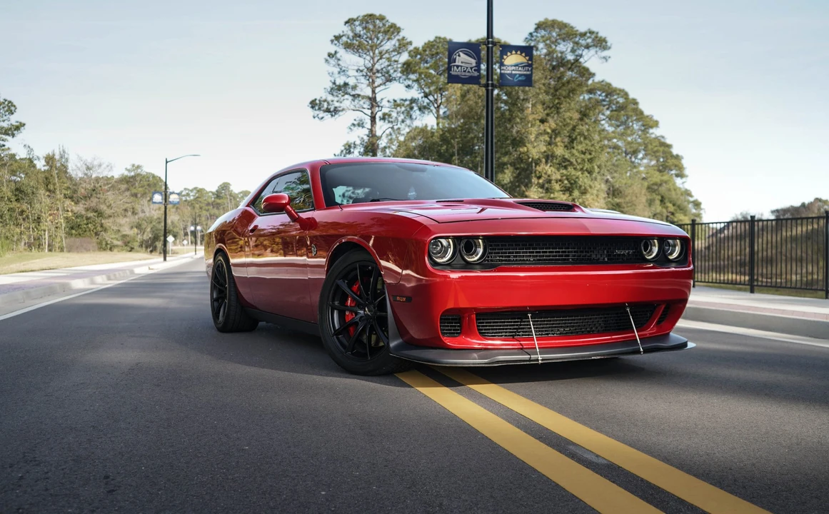 2016 Dodge Challenger SRT Hellcat 3rd Gen - Image 9 of 31
