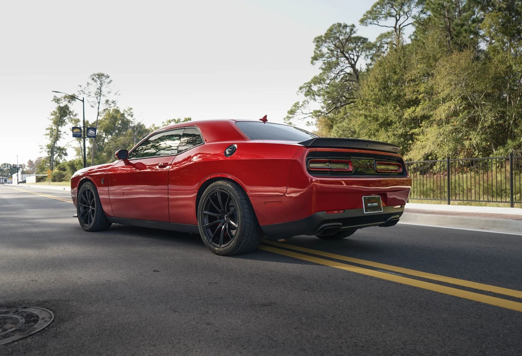 2016 Dodge Challenger SRT Hellcat 3rd Gen - Image 24 of 31