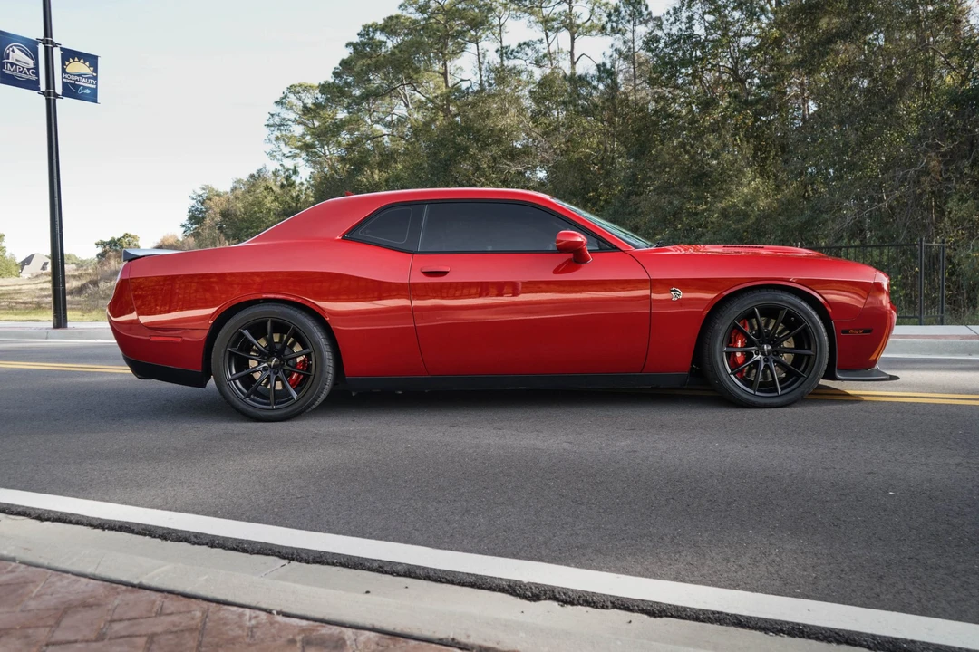 2016 Dodge Challenger SRT Hellcat 3rd Gen - Image 16 of 31
