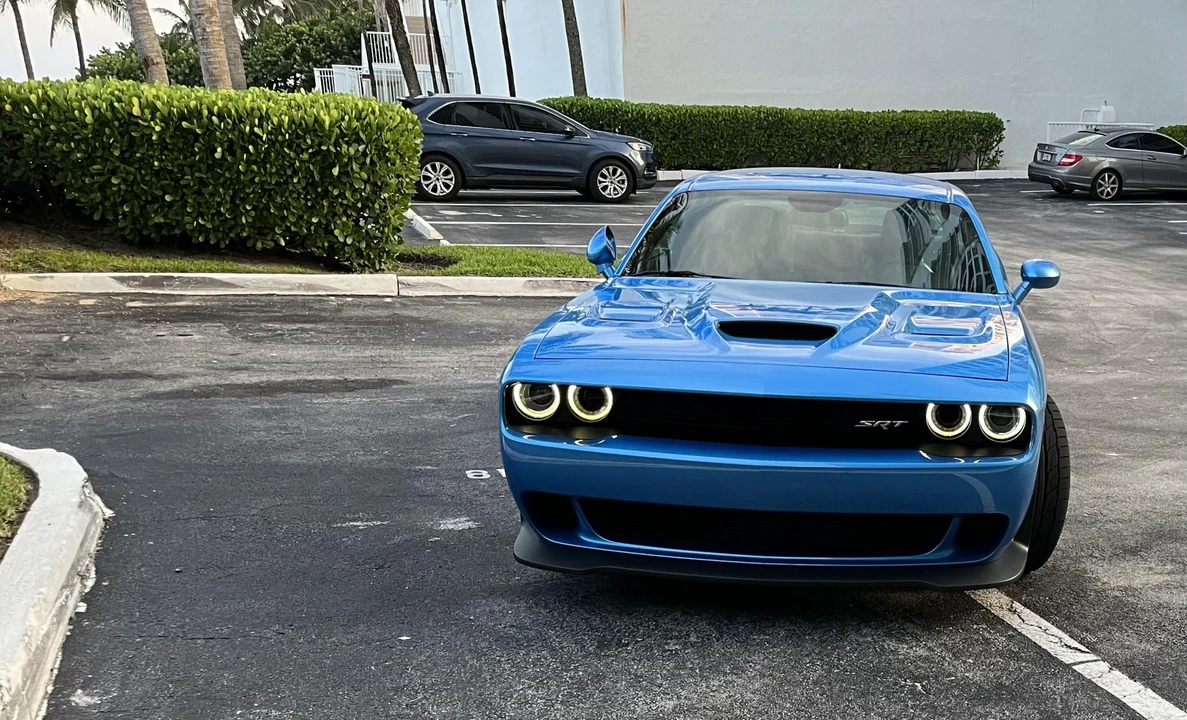 2016 Dodge Challenger SRT Hellcat 3rd Gen - Image 9 of 31