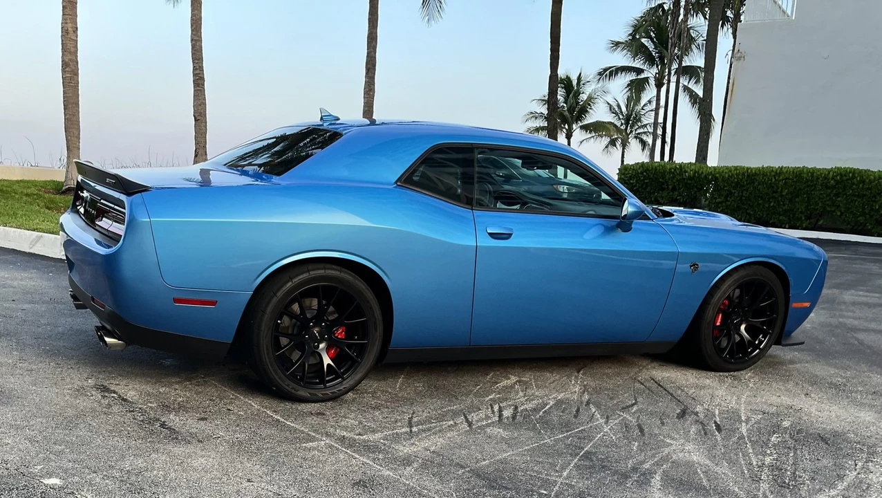 2016 Dodge Challenger SRT Hellcat 3rd Gen - Image 21 of 31