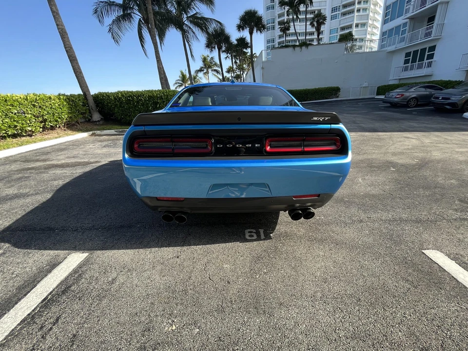 2016 Dodge Challenger SRT Hellcat 3rd Gen - Image 28 of 31