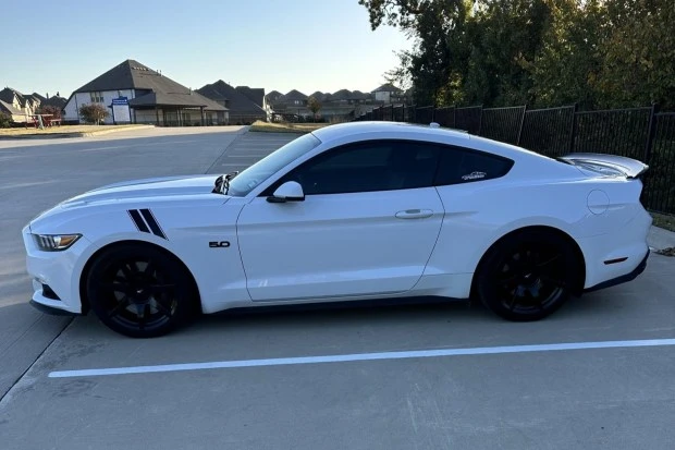 2016 Ford S550 Mustang - Image 2 of 8