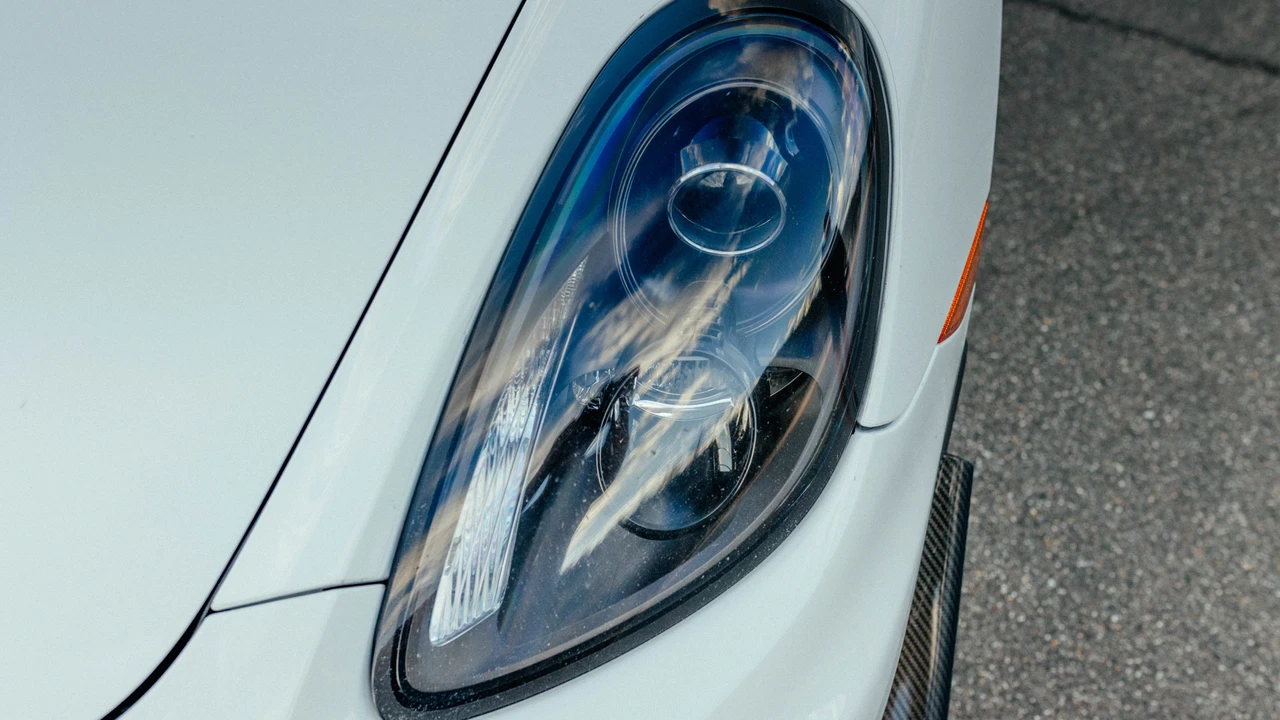 2016 Porsche 981 Cayman GT4 - Image 26 of 31
