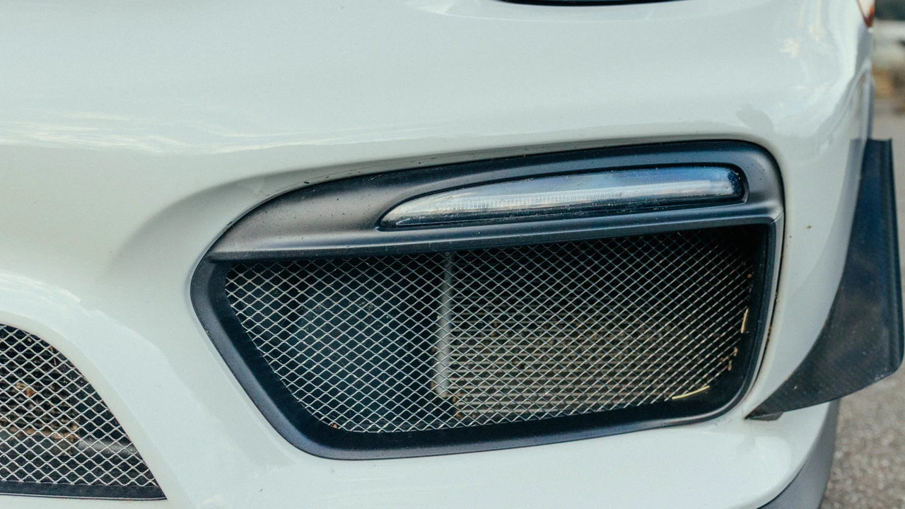 2016 Porsche 981 Cayman GT4 - Image 23 of 31
