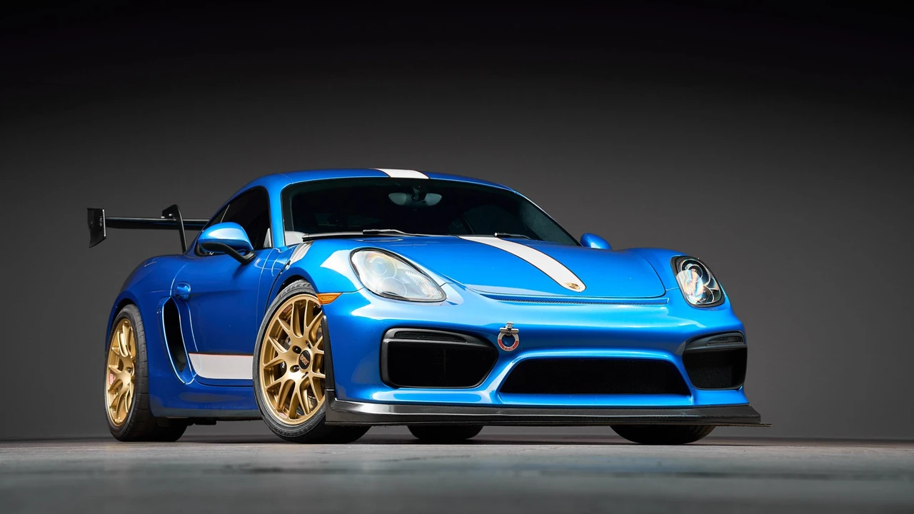 2016 Porsche 981 Cayman GT4 - Image 11 of 31