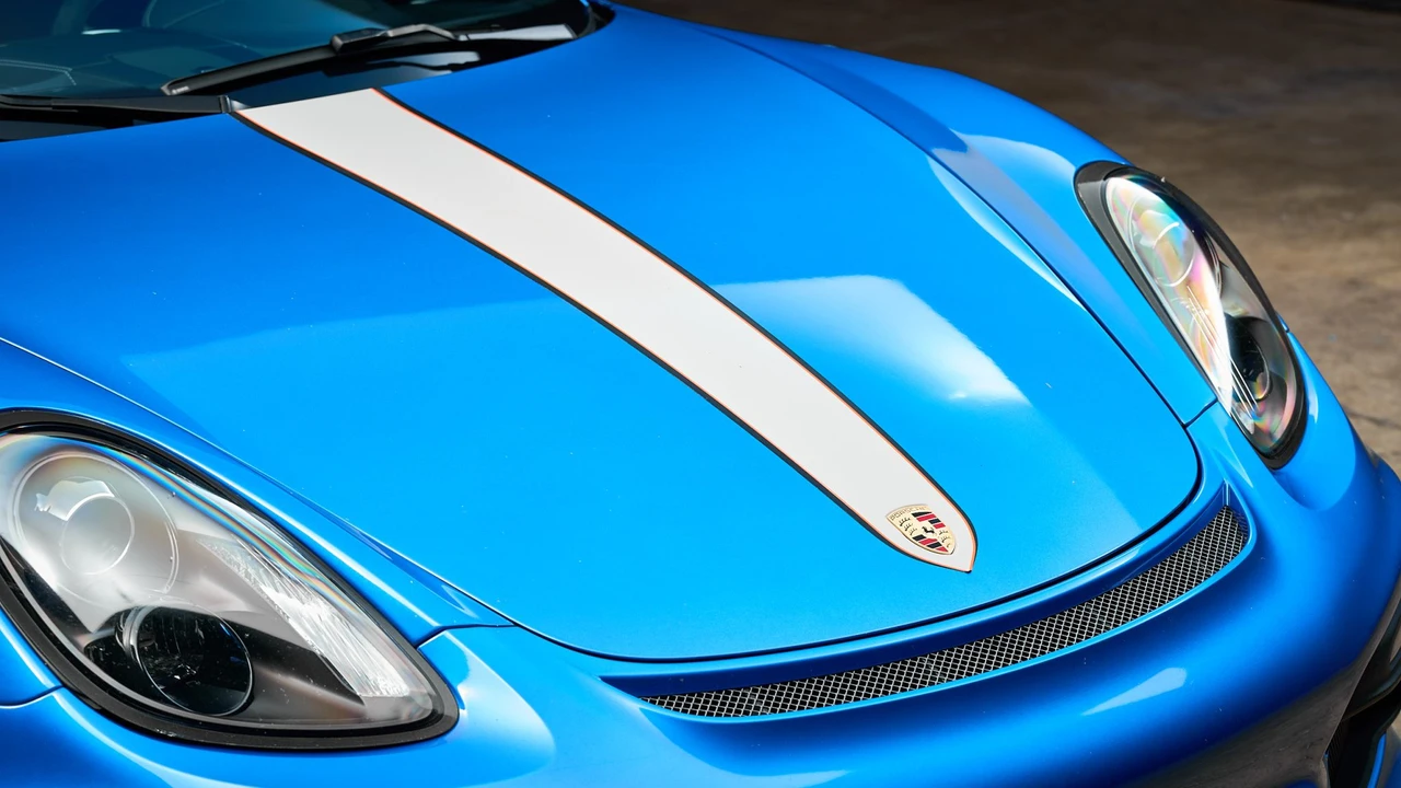 2016 Porsche 981 Cayman GT4 - Image 26 of 31