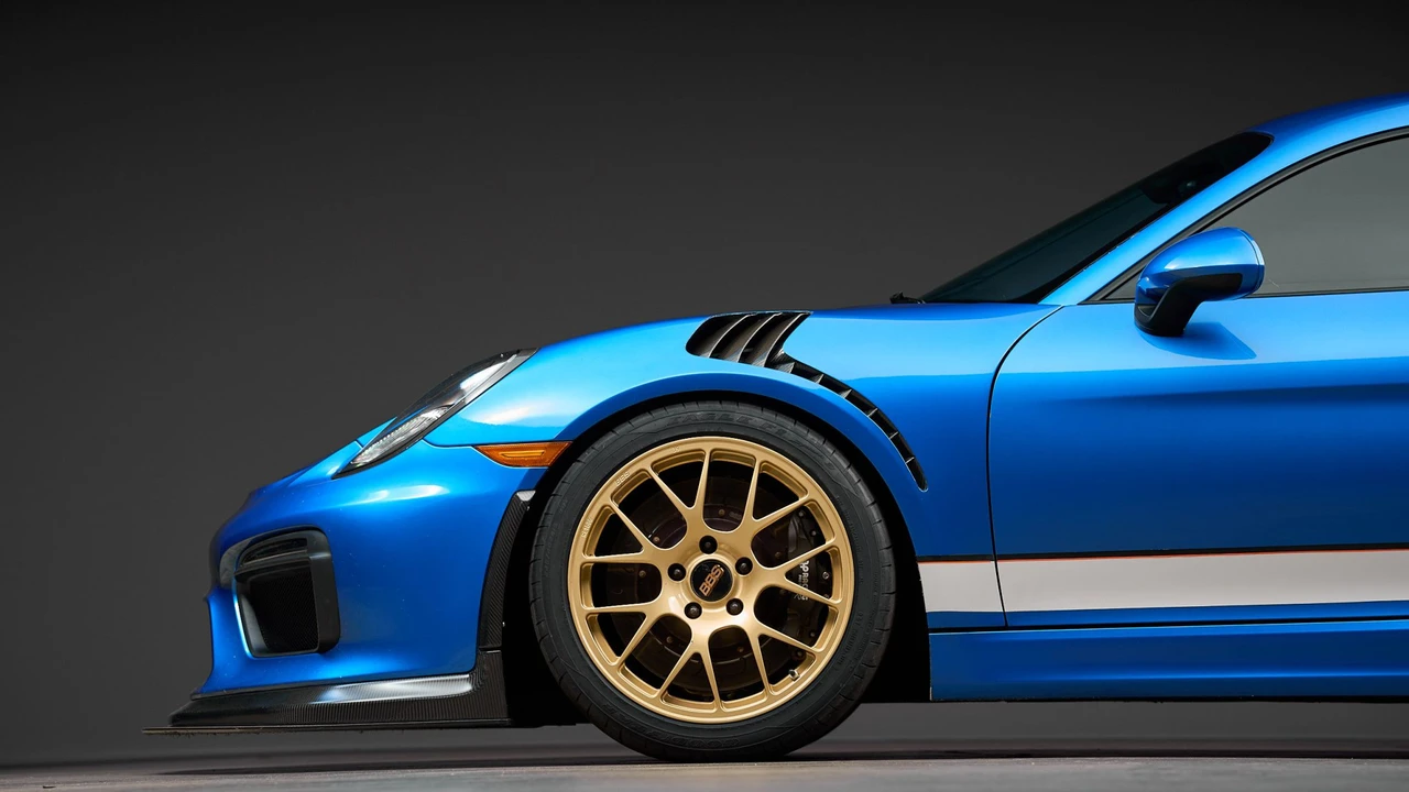 2016 Porsche 981 Cayman GT4 - Image 31 of 31