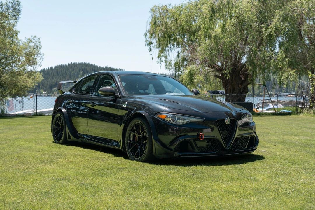 2017 Alfa Romeo Giulia Quadrifoglio - Image 3 of 31