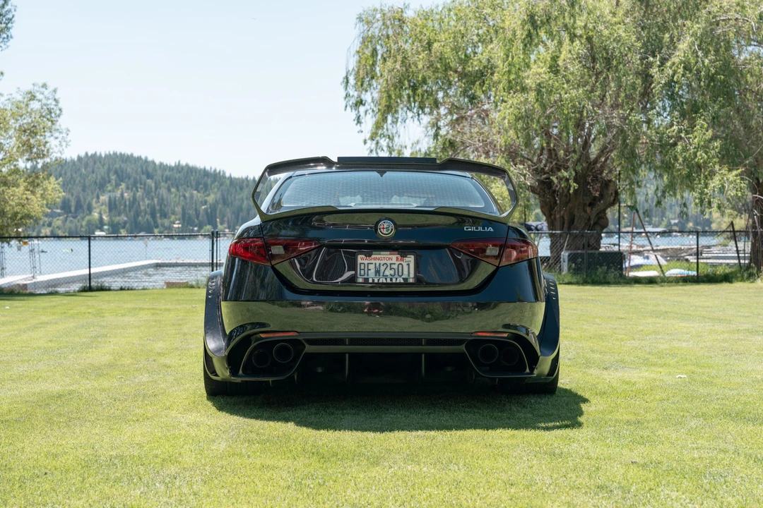 2017 Alfa Romeo Giulia Quadrifoglio - Image 6 of 31