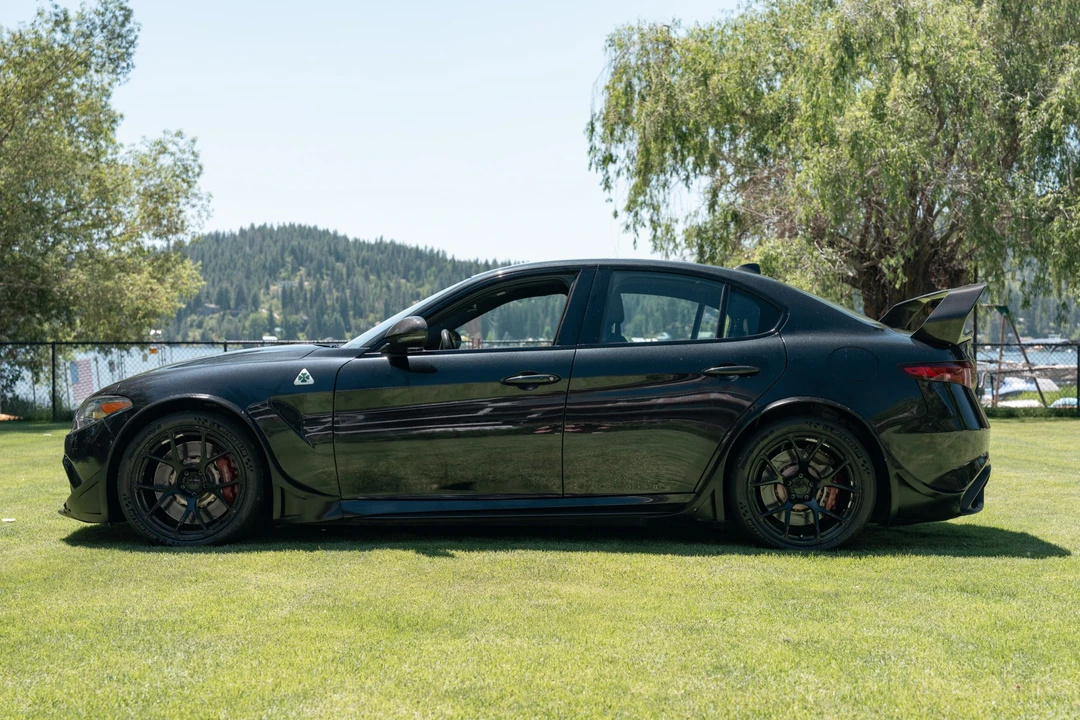 2017 Alfa Romeo Giulia Quadrifoglio - Image 8 of 31