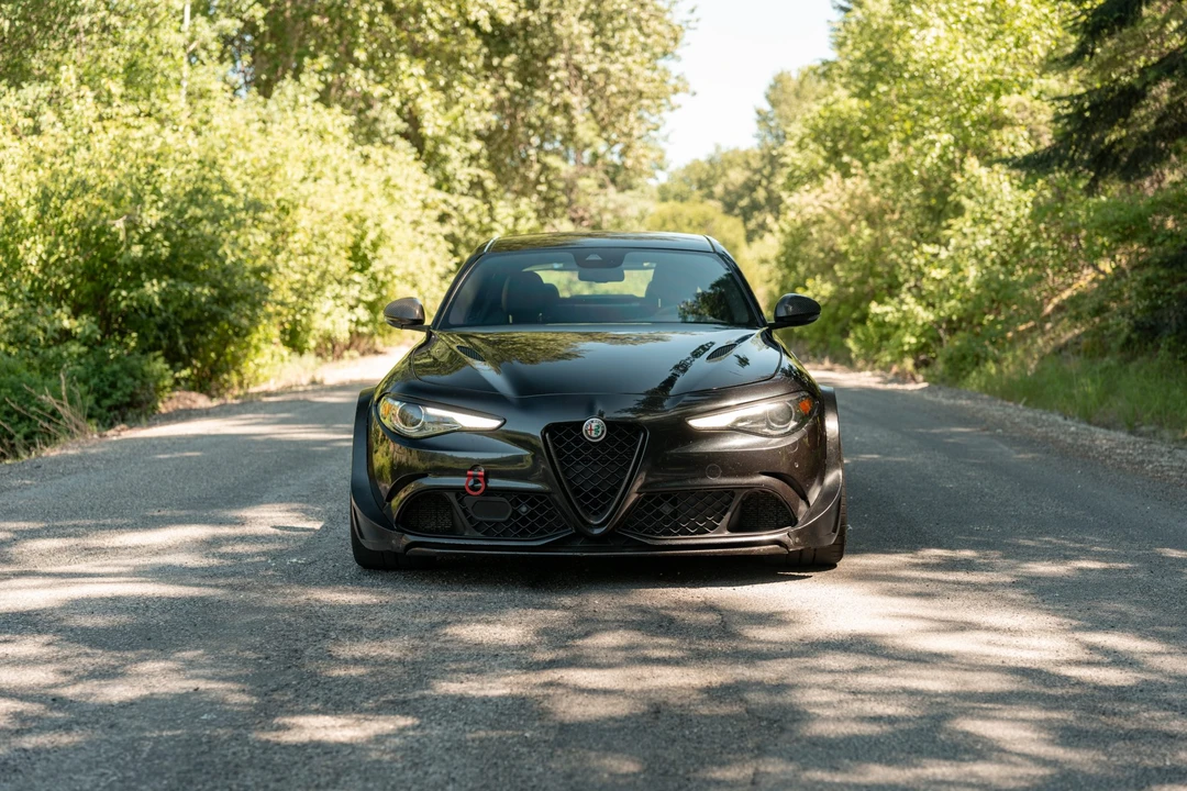 2017 Alfa Romeo Giulia Quadrifoglio - Image 9 of 31