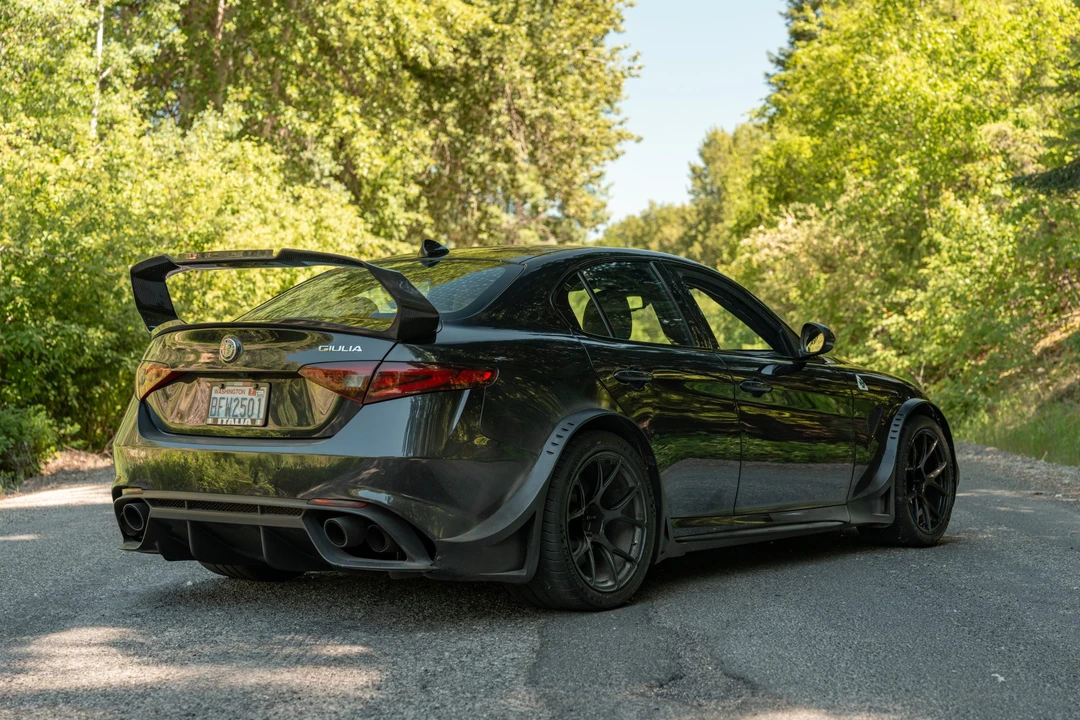 2017 Alfa Romeo Giulia Quadrifoglio - Image 12 of 31