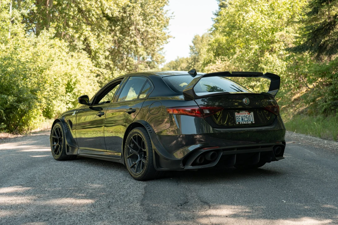 2017 Alfa Romeo Giulia Quadrifoglio - Image 14 of 31