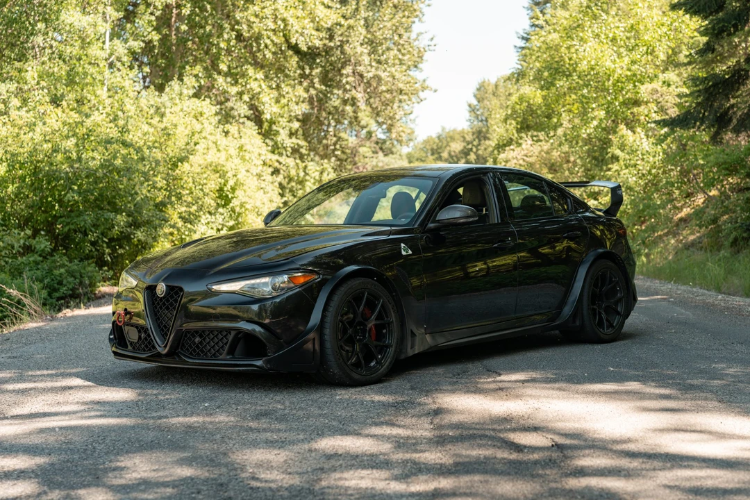 2017 Alfa Romeo Giulia Quadrifoglio - Image 16 of 31
