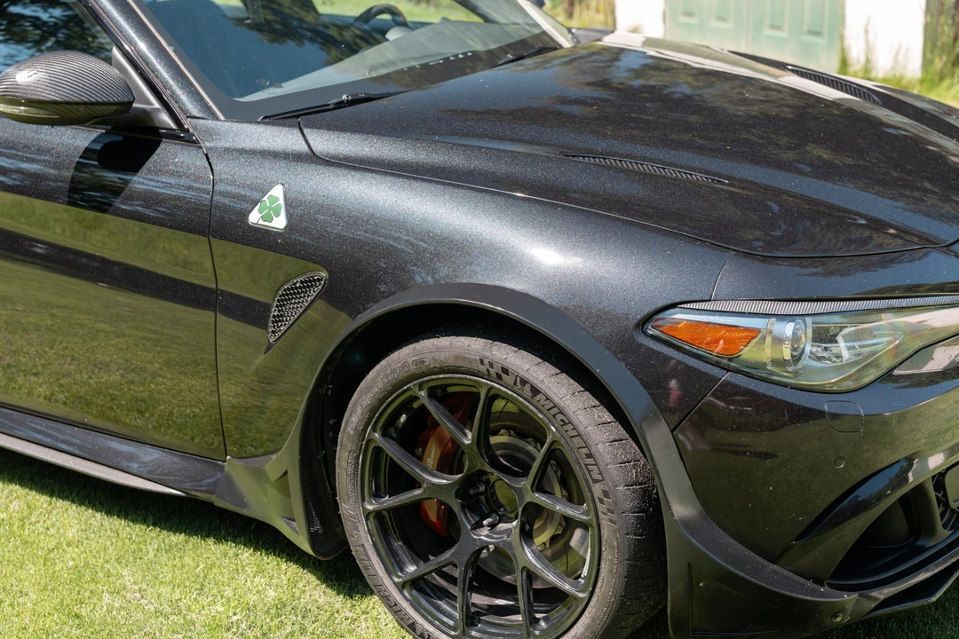 2017 Alfa Romeo Giulia Quadrifoglio - Image 17 of 31