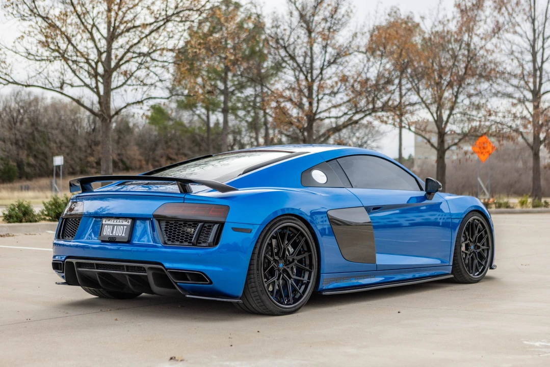 2017 Audi 4S R8 - Image 10 of 31