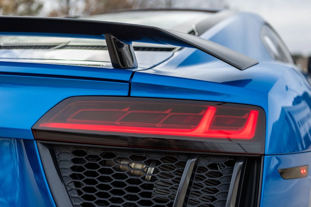 2017 Audi 4S R8 - Image 30 of 31
