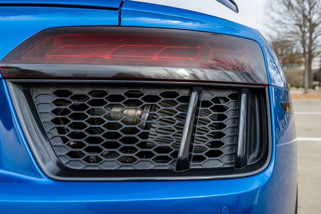 2017 Audi 4S R8 - Image 25 of 31
