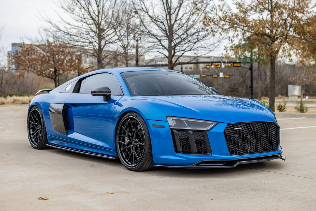 2017 Audi 4S R8 - Image 2 of 31
